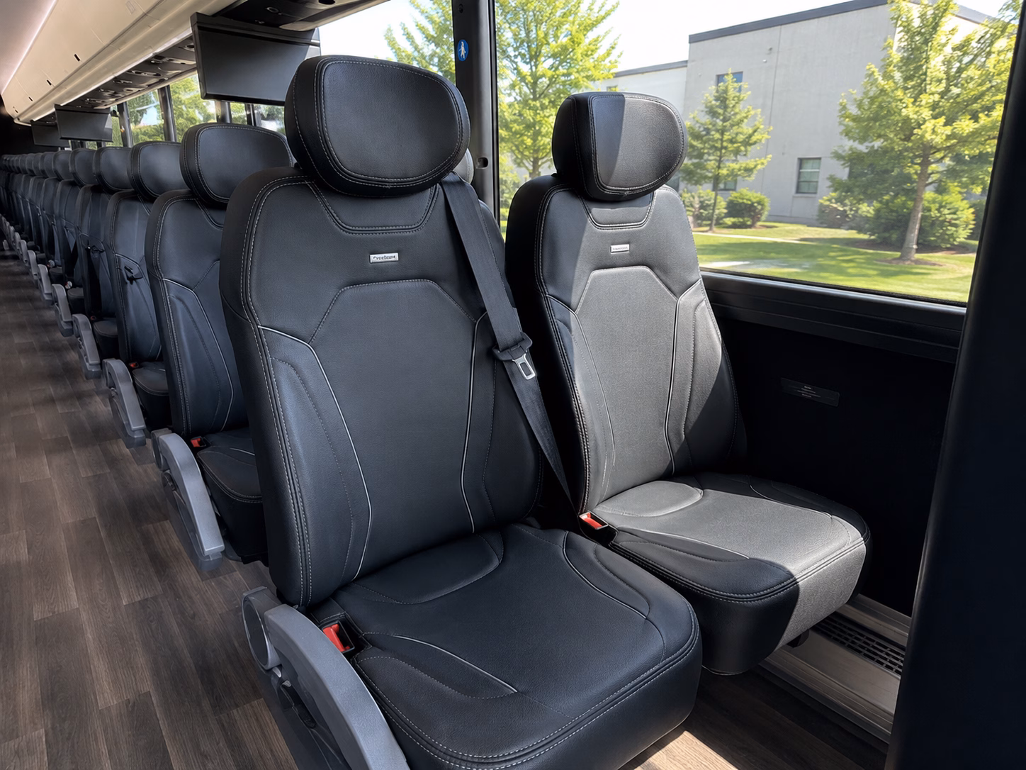 it s easy to move shift workers across the fargo moorhead metro with a charter bus