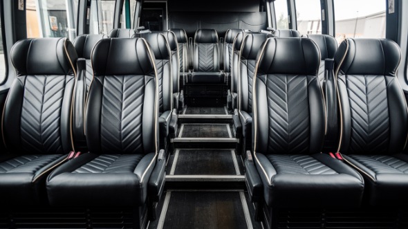 28 passenger minibus rental fargo